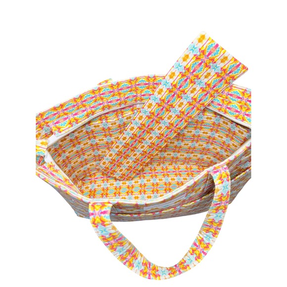 Evelyn & Kate Orange Turtle Quilted Tote - Picture 6 of 8